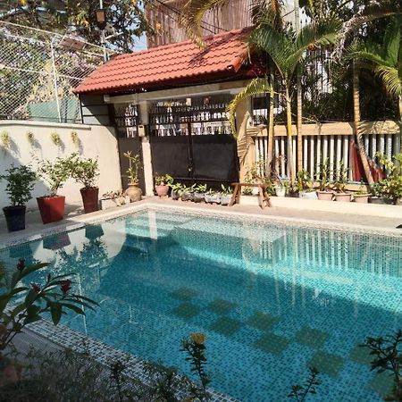 Room 12 - Studio In A Villa 5Mn Walk From The Royal Palace With Swimming Pool Phnom-Penh Buitenkant foto
